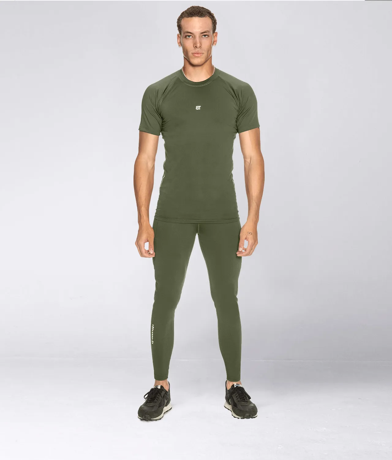 9500 . Compression Regular-Fit Pants - Military Green