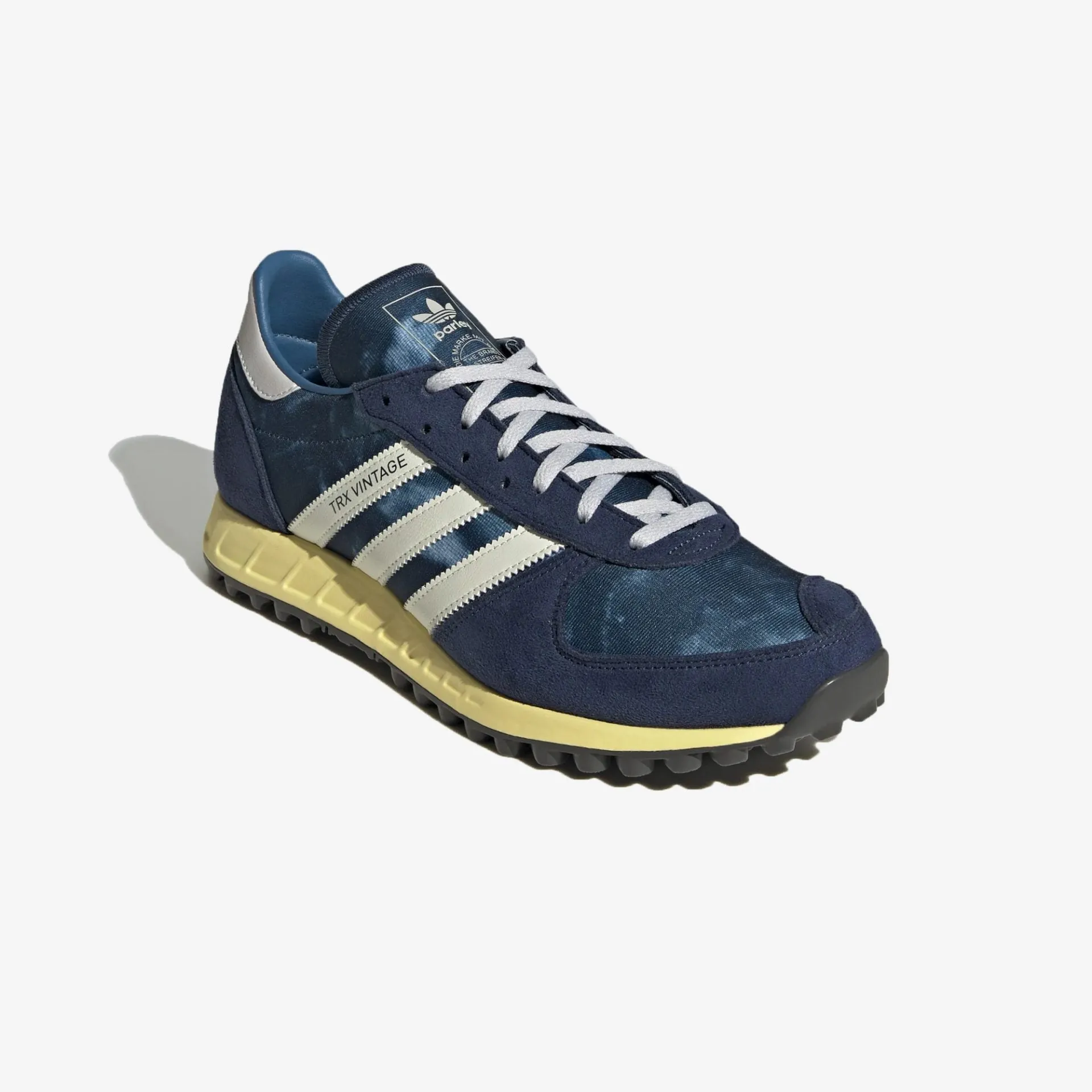 Adidas Originals | TRX VINTAGE  { OFF WHITE / ALTERED BLUE