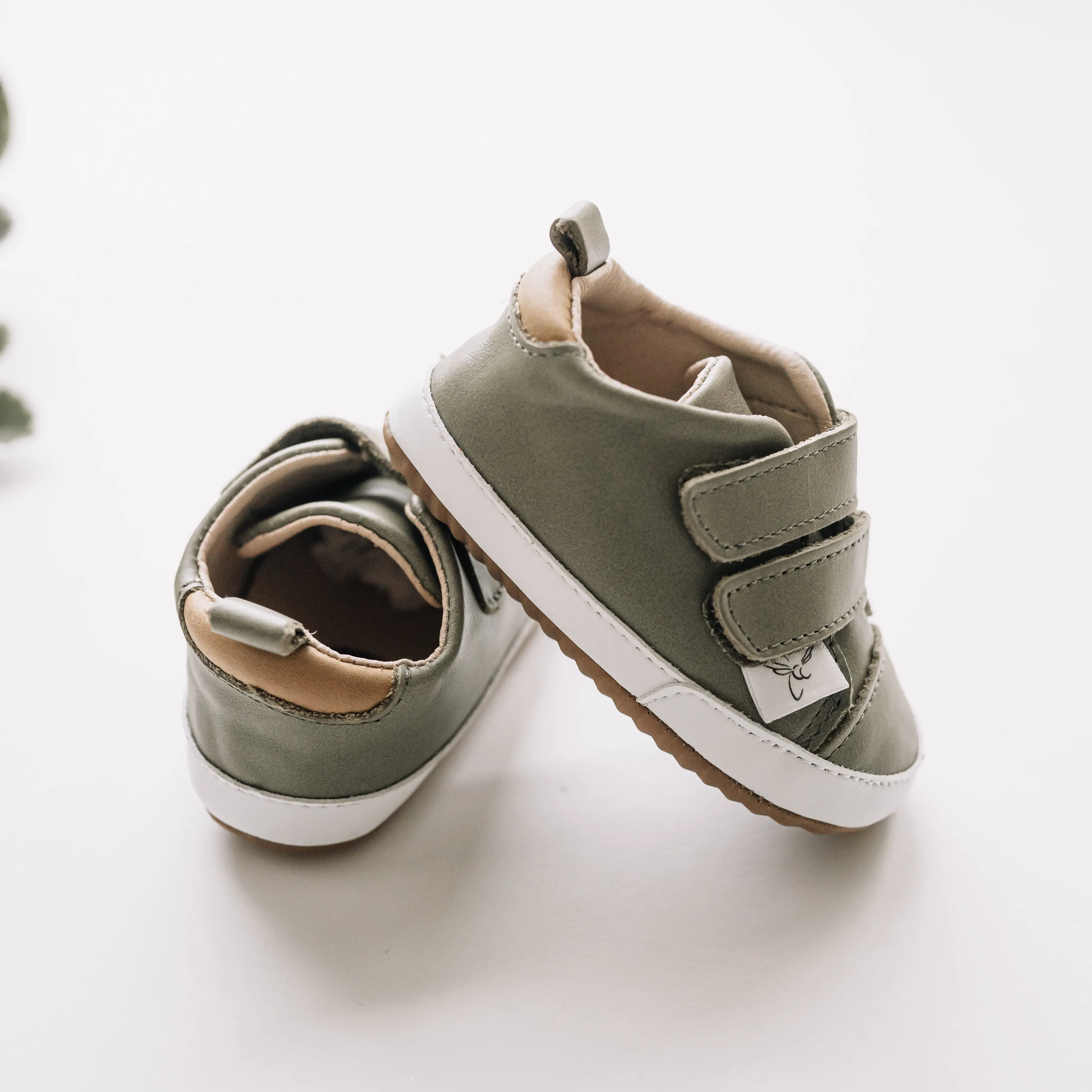 Casual Army Green Low Top {Premium Leather}