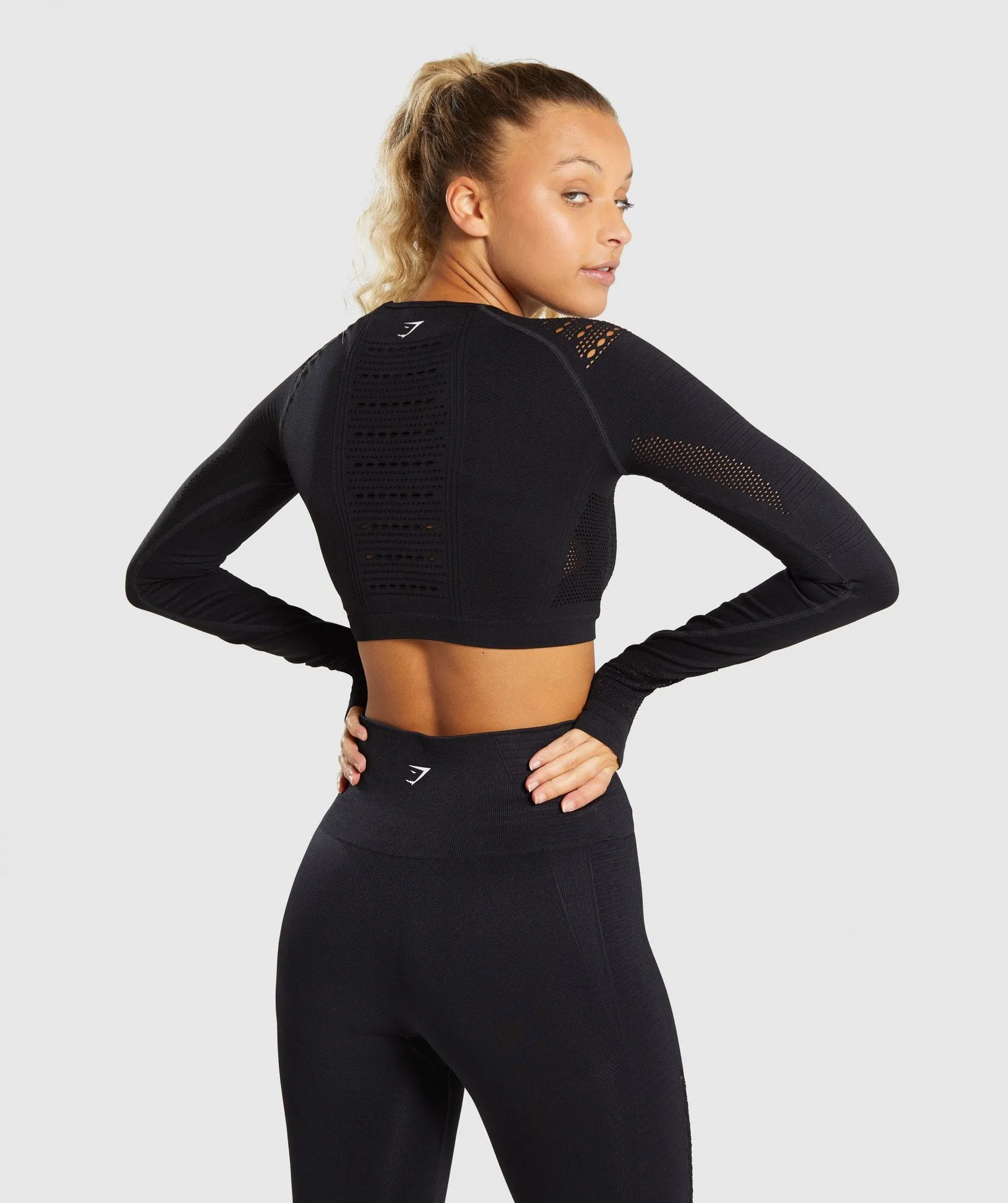 Gymshark Flawless Knit Long Sleeve Crop Top - Black