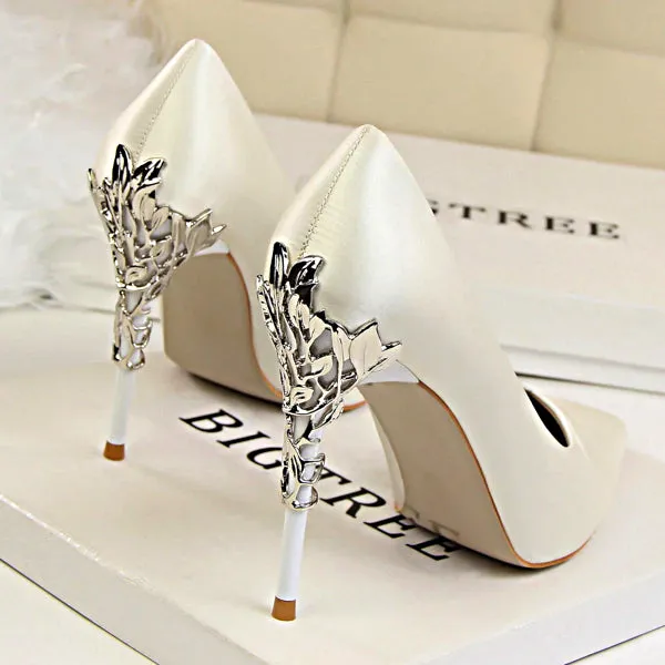 Metal Carved High Heels Pumps