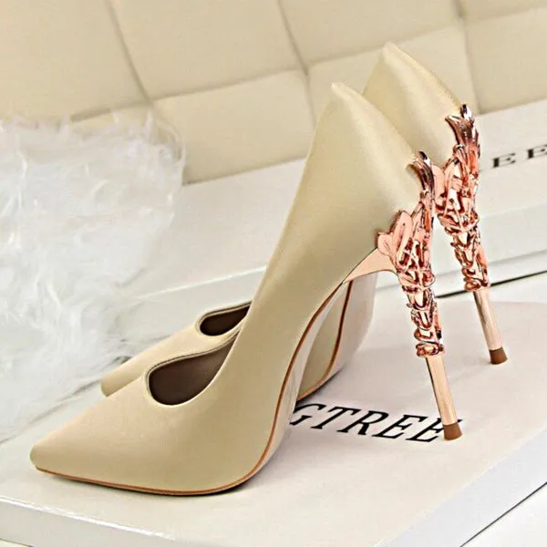 Metal Carved High Heels Pumps