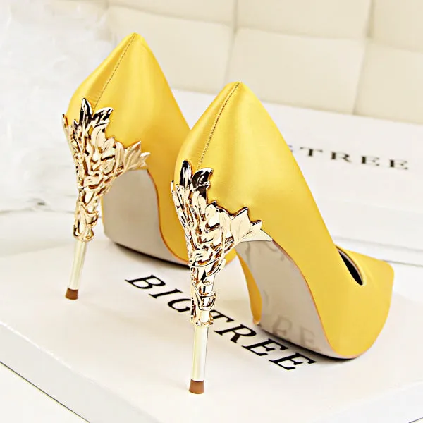 Metal Carved High Heels Pumps