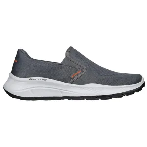 Skechers Men's Relaxed Fit Equalizer 5.0 Grand Legacy Shoes - Charcoal / White