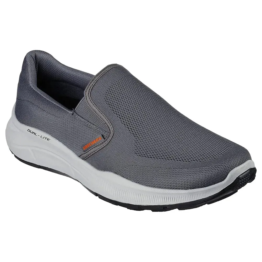 Skechers Men's Relaxed Fit Equalizer 5.0 Grand Legacy Shoes - Charcoal / White