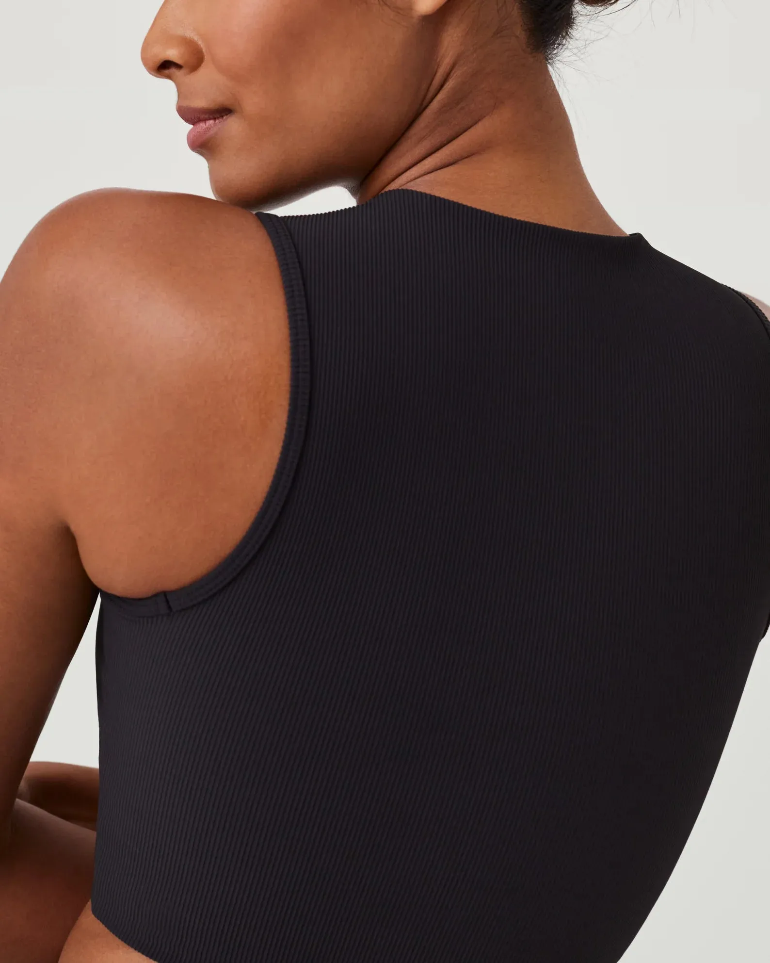 SPANX Contour Rib Mock Neck Crop Top