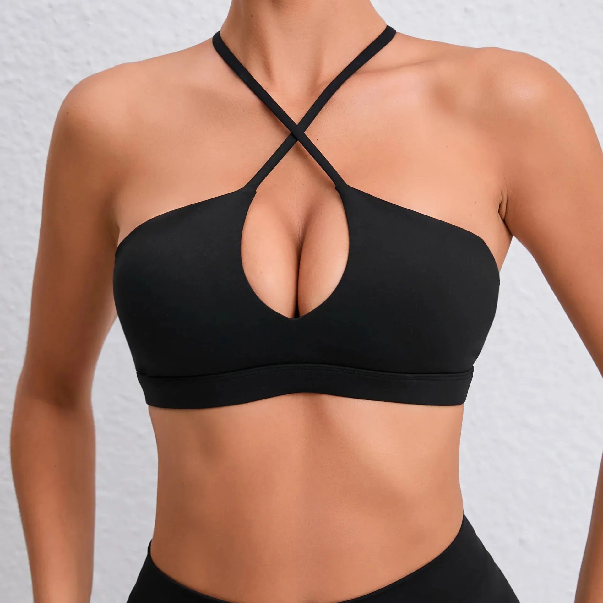 VEQKING Cross Back Sports Bra